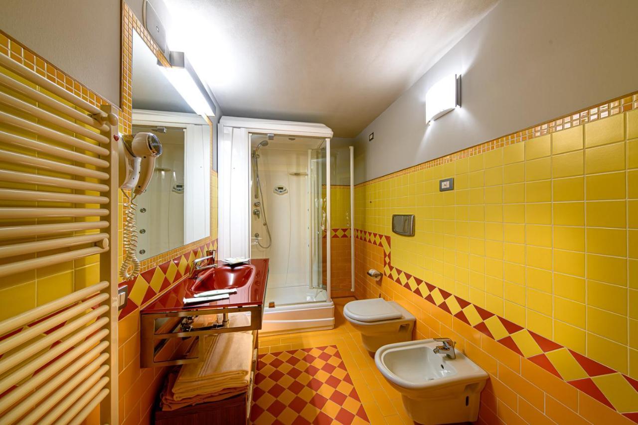 אפריקה Hotel Ambrosini מראה חיצוני תמונה